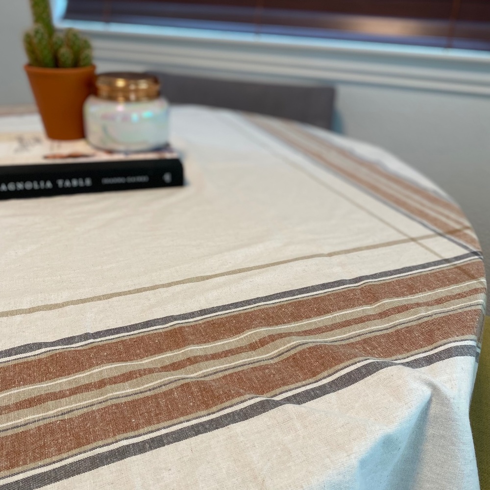 Table cloth